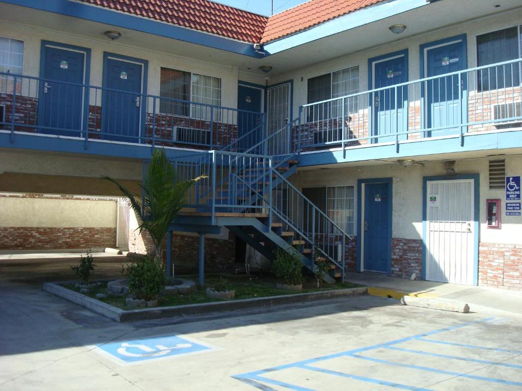 Scottish Inns Long Beach Exterior foto